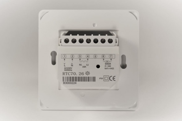 Терморегулятор RTC 70.26